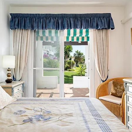 Apartamento En Primera Linea De Playa Lucera *