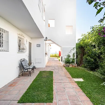 Apartamento En Primera Linea De Playa Lucera Apartment *